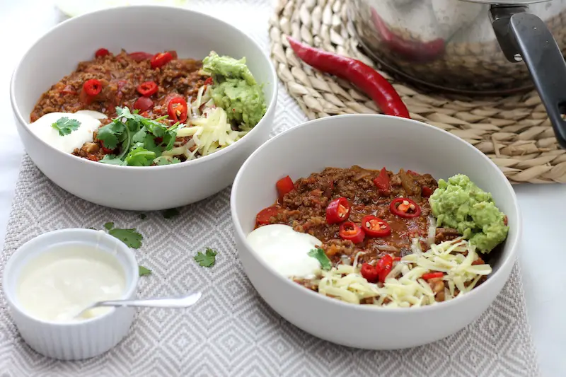 Keto Chilli is perfect in the slow cooker or stove top. An easy Keto weeknight meal and great to cook in bulk for lunches throughout the week! Simple, delicious Keto Mexican. #keto #ketogenicdiet #ketorecipe
