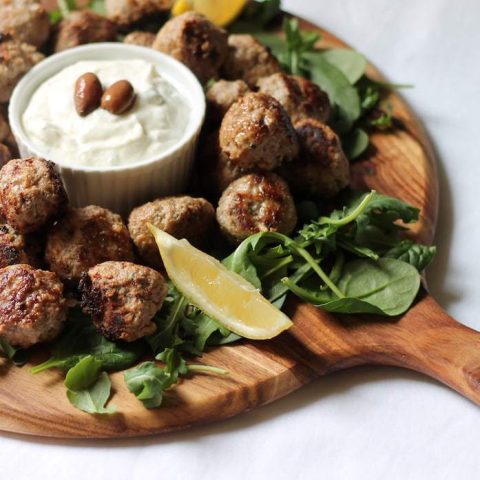 Greek Lamb Keto Meatballs by Aussie Keto Queen. A quick and tasty dish, perfect for a speedy weeknight meal or simple weekend lunch. Classic greek flavours of oregano and lemon pair with lamb for the perfect bite size snack. 