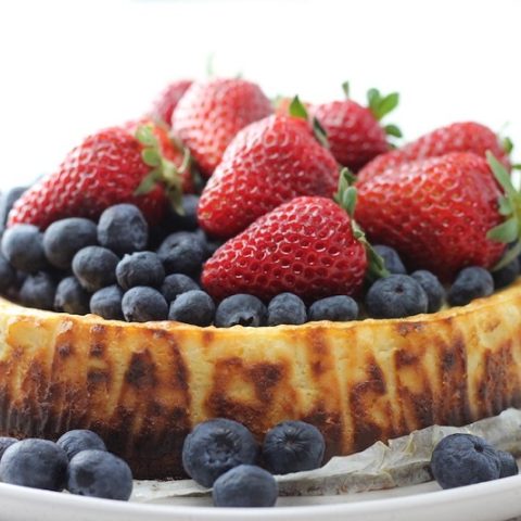 Keto Ricotta Cheesecake by Aussie Keto Queen. A delicious Keto Dessert perfect for Summer, this Low Carb Keto Ricotta Cheesecake is so impressive, your friends and family won’t even know they’re eating healthy. Delicious, simple and so decadent, topped with fresh berries. #summerdessert #ketodessert #ketocheesecake #ketogenicdiet
