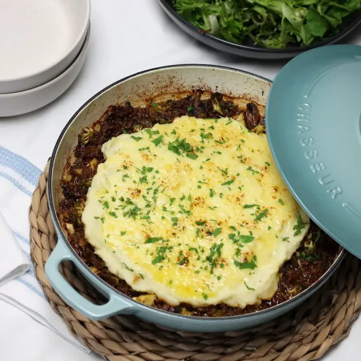 Keto Shepherds Pie is one of those 'easier than you think' but totally worth it classic dishes. Its full of comforting flavours and topped with fluffy cauliflower mash and plenty of melted cheese, making it the perfect weeknight meal.