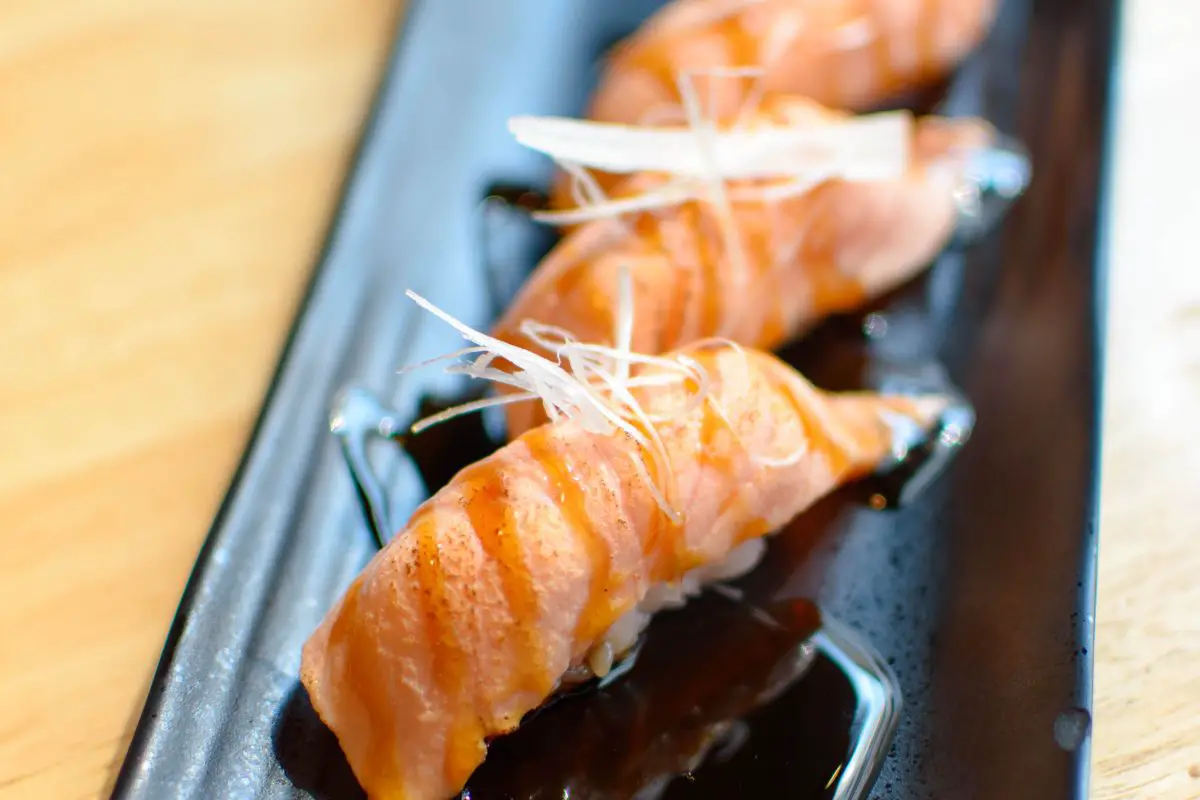No Rice Sushi With Smoked Salmon (Keto-Friendly Sushi)